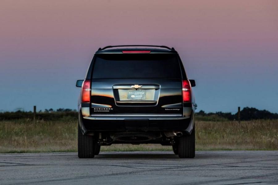  Chevrolet Suburban by Hennessey 2015 года  (фото 6 из 10)
